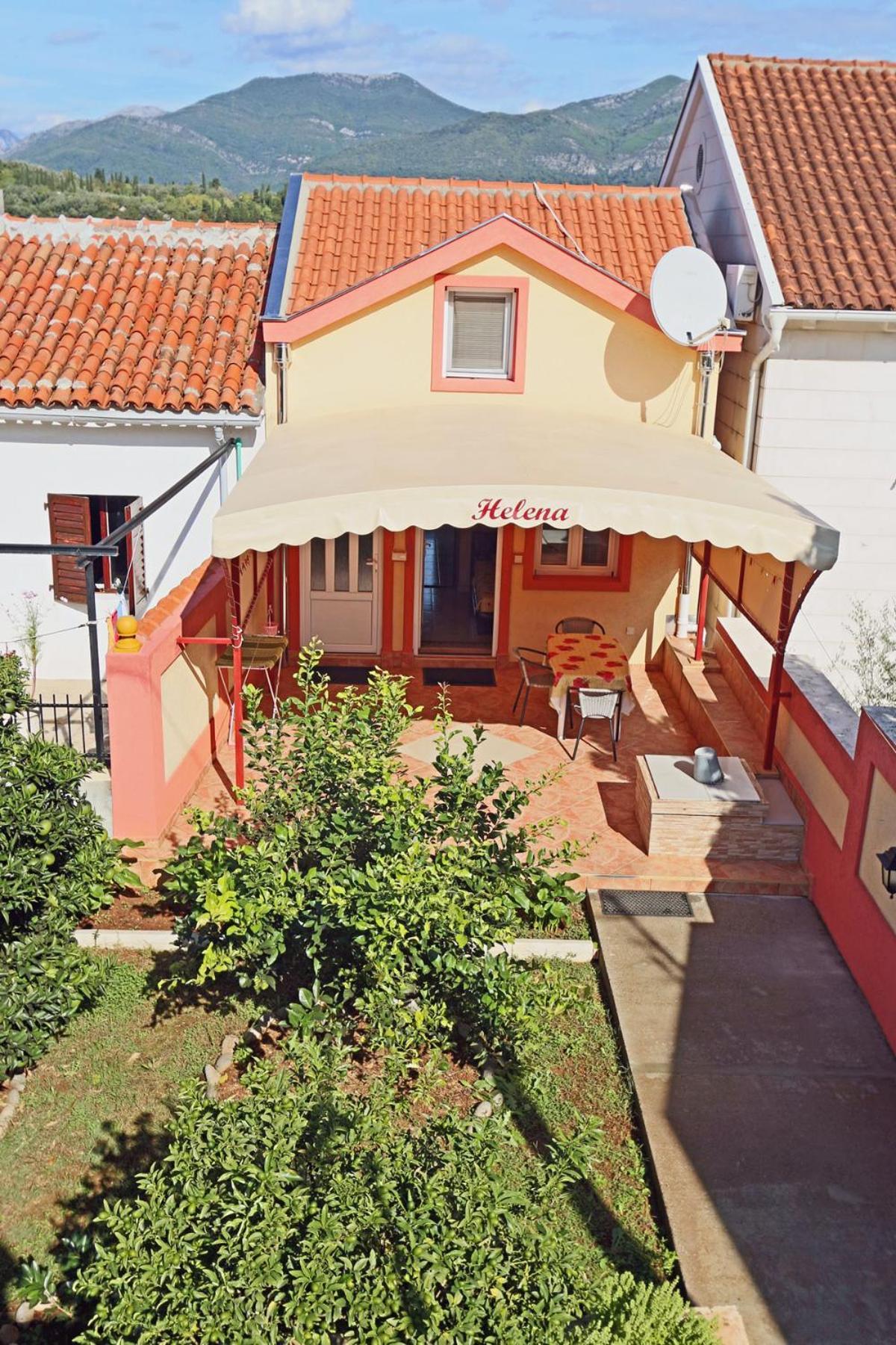 Porto Del Sole Apartments Tivat Bagian luar foto