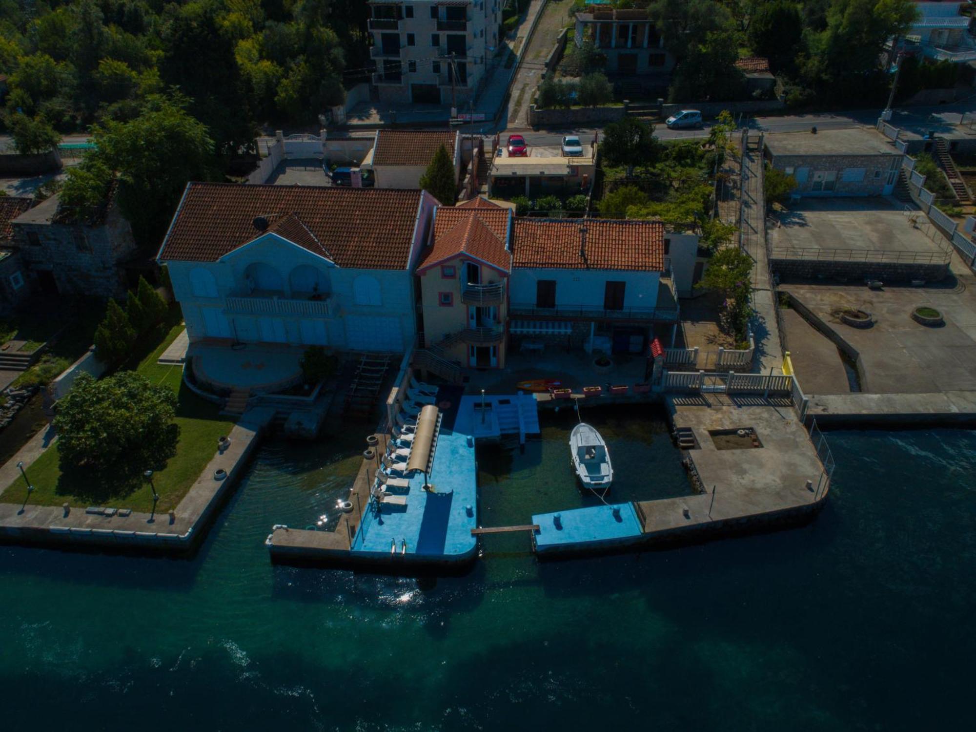 Porto Del Sole Apartments Tivat Bagian luar foto