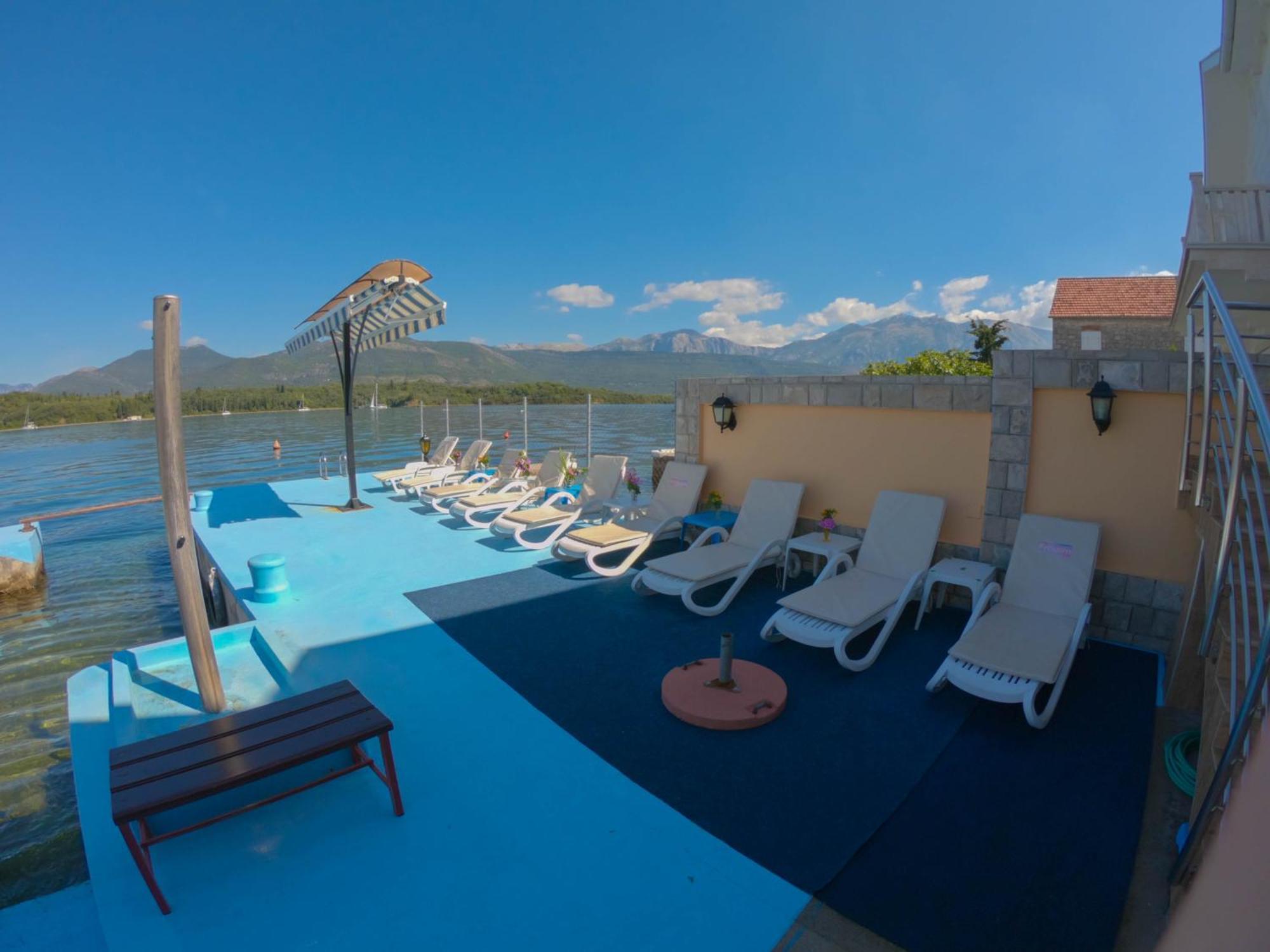 Porto Del Sole Apartments Tivat Bagian luar foto