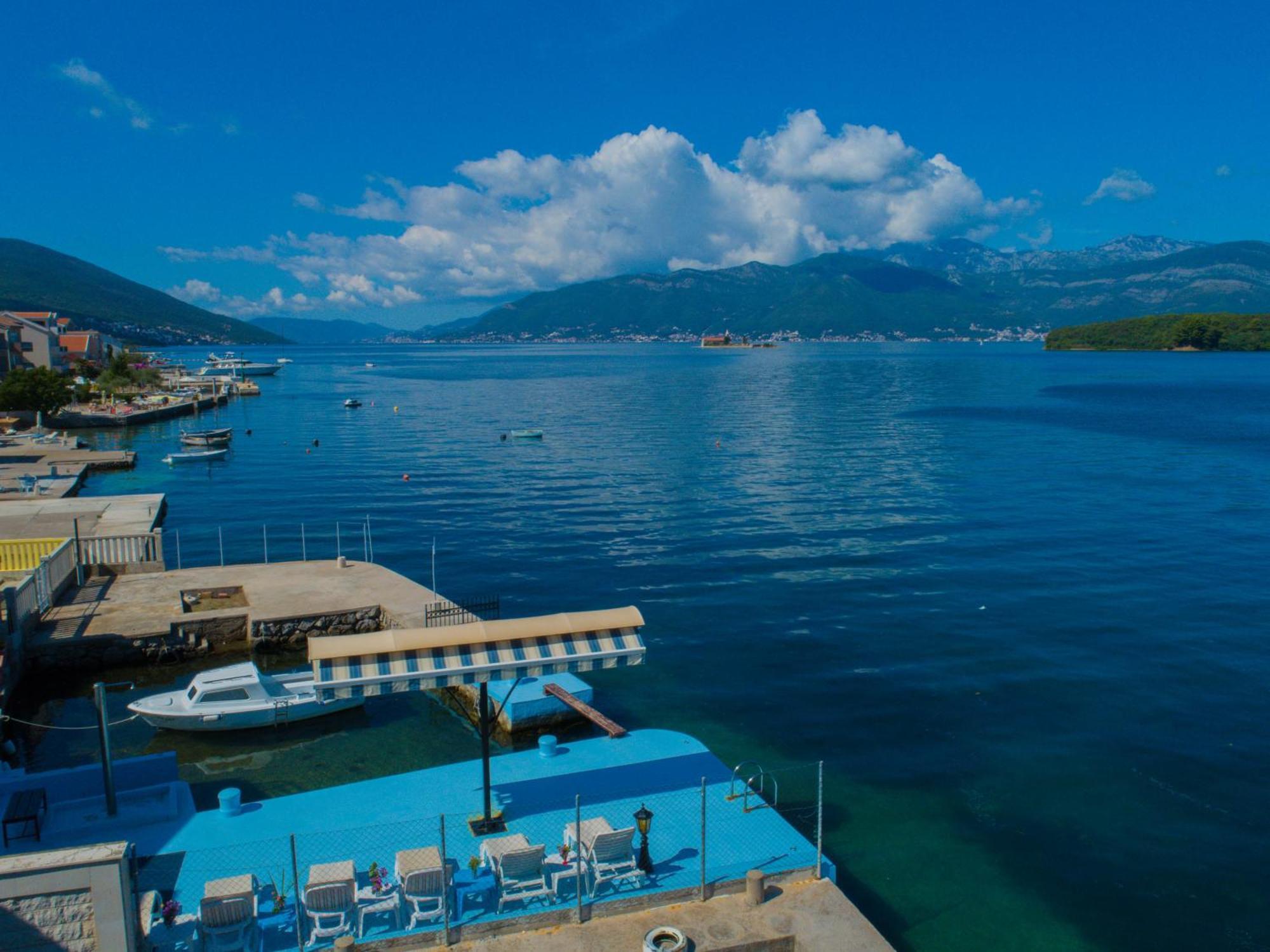 Porto Del Sole Apartments Tivat Bagian luar foto