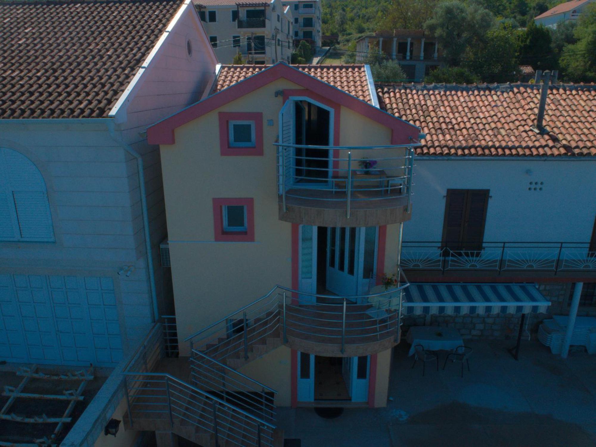 Porto Del Sole Apartments Tivat Bagian luar foto